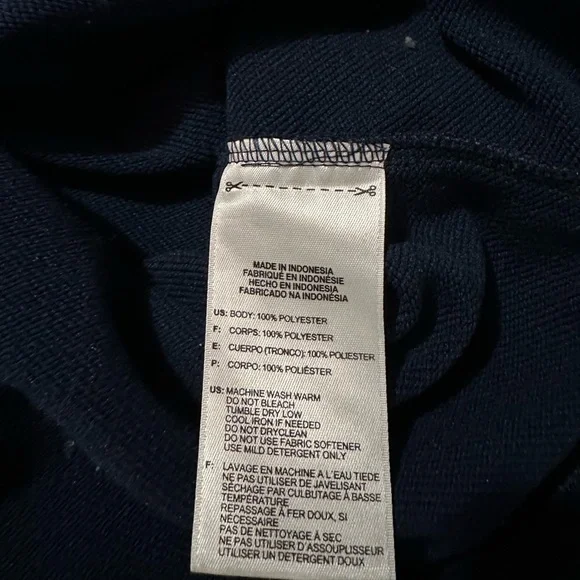 Adidas 1/4 Zip Long Sleeve, Medium - Picture 6 of 7